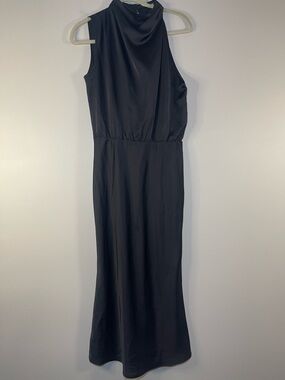 BTFBM Sleek Black Halter Maxi Dress with Subtle Waist
